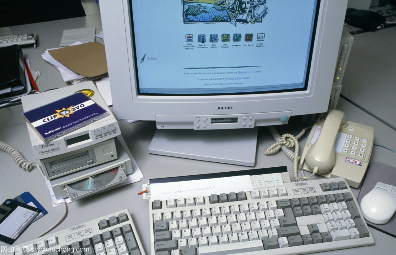 個(gè)人計(jì)算機(jī)及外圍設(shè)備 辦公室桌面上的技術(shù)協(xié)同